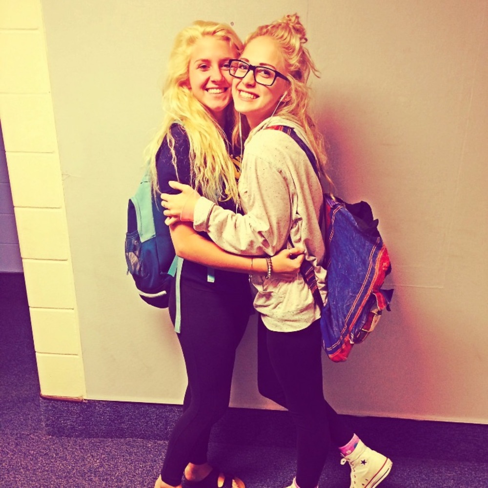 Meet your Posher, Emily - Picture 3 of 6